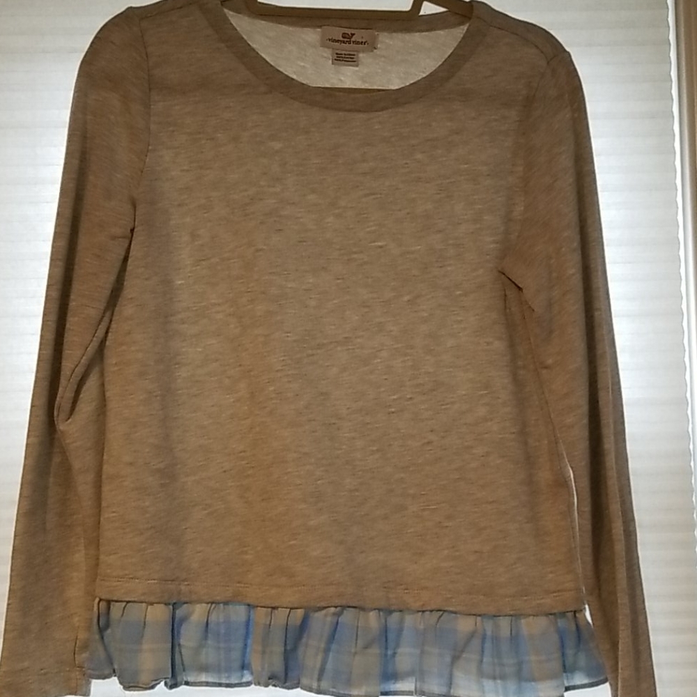 Vineyard vines sweatshirt